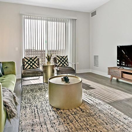 Bright & Comfortable Oakbrook 2Br Apt Free Parking - Ob 1 Apartment Oakbrook Terrace Ngoại thất bức ảnh